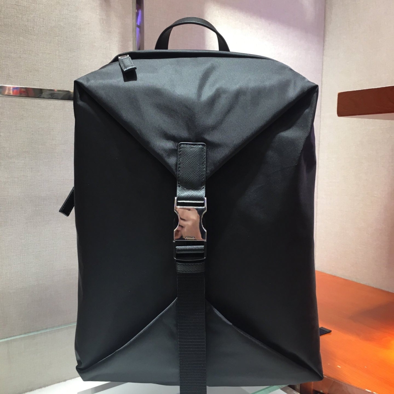 Pra*a backpacks